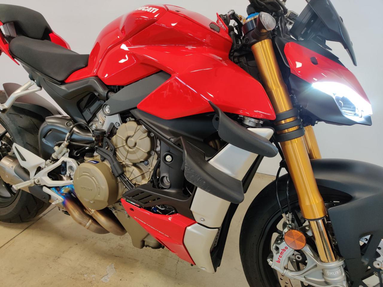 DUCATI Streetfighter V4 S - 5