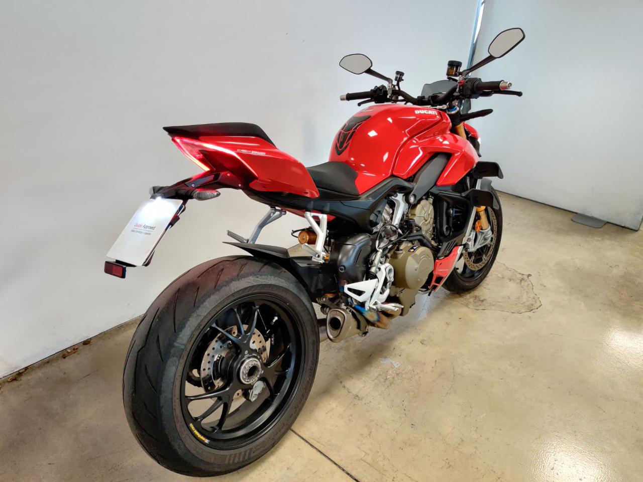 DUCATI Streetfighter V4 S - 7
