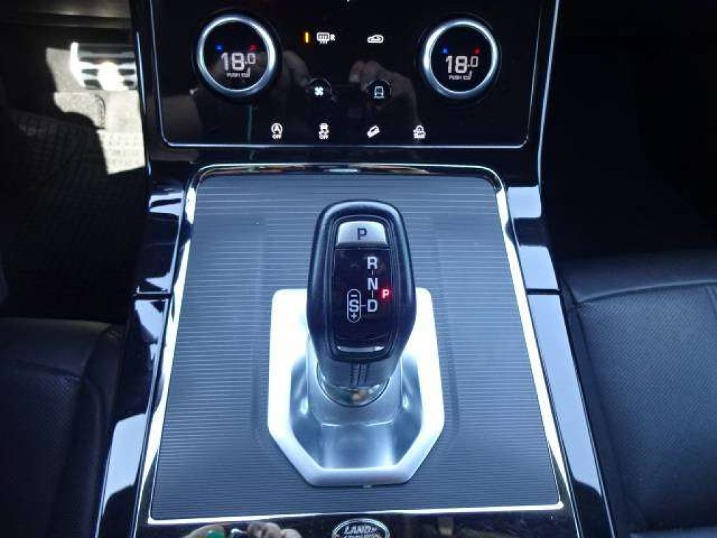 LAND ROVER Range Rover Evoque 2.0 i4 mhev R-Dynamic awd 249cv - 14