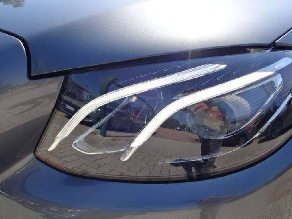 MERCEDES-BENZ E 220 Classe E -Coupe d Premium - 17