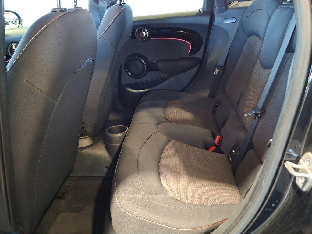MINI Cooper 1.5 Cooper Camden 5 porte Aut. - 11