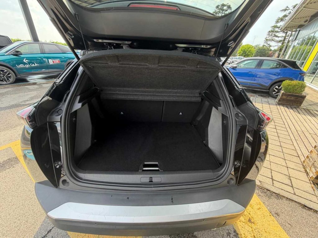 PEUGEOT 2008 1.5 bluehdi Allure s&s 130cv eat8 - 10