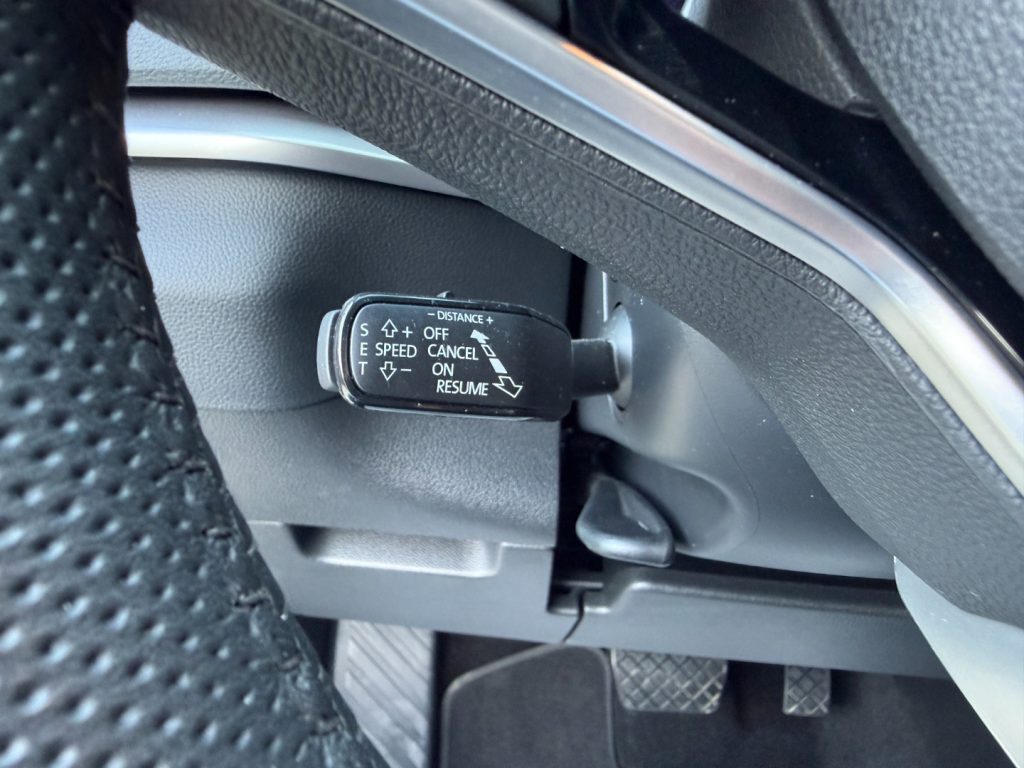 SKODA Karoq 2.0 TDI 4x4 DSG Selection LED ACC Camera Travel - 12