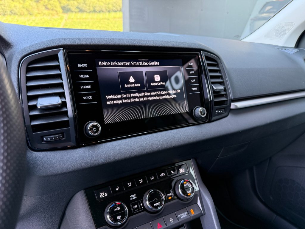 SKODA Karoq 2.0 TDI 4x4 DSG Selection LED ACC Camera Travel - 17