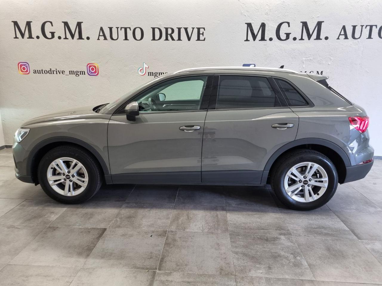AUDI Q3 35 TFSI S tronic Business - 2