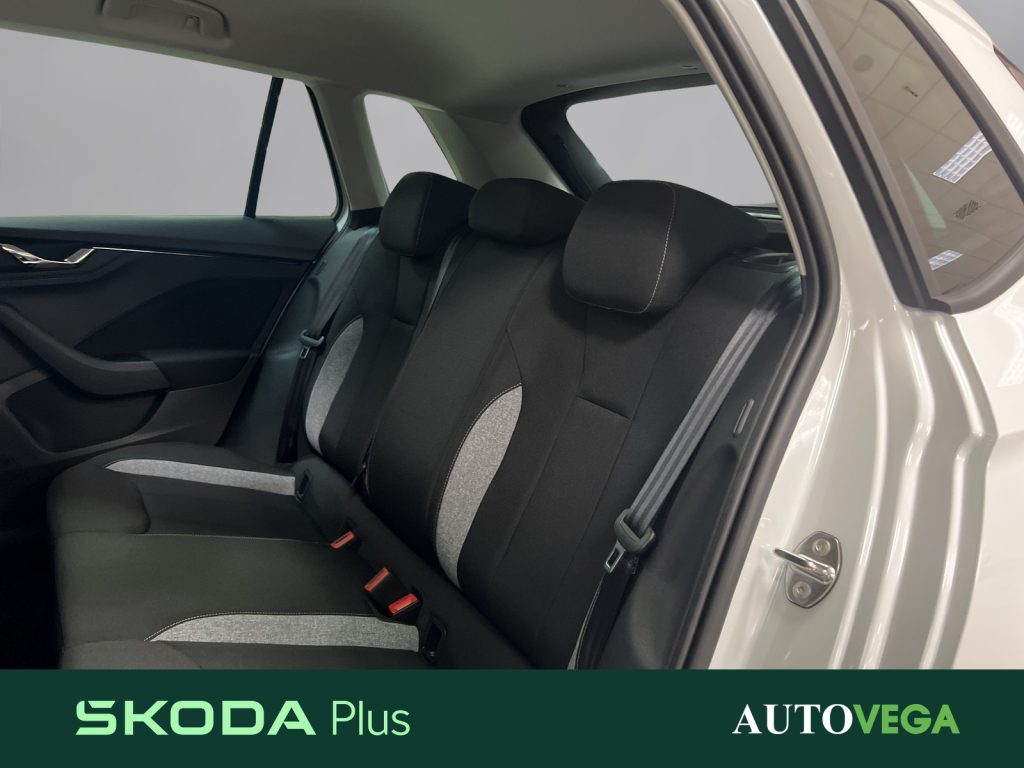 SKODA Kamiq 1.0 tsi black dots 95cv - 12