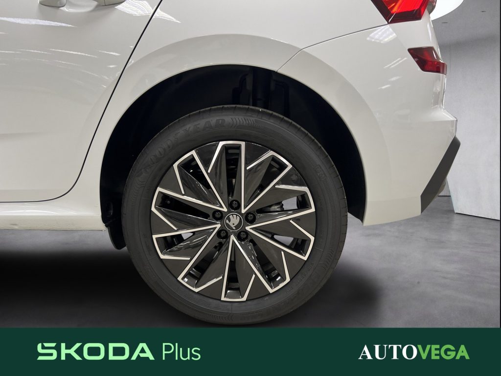 SKODA Kamiq 1.0 tsi black dots 95cv - 17