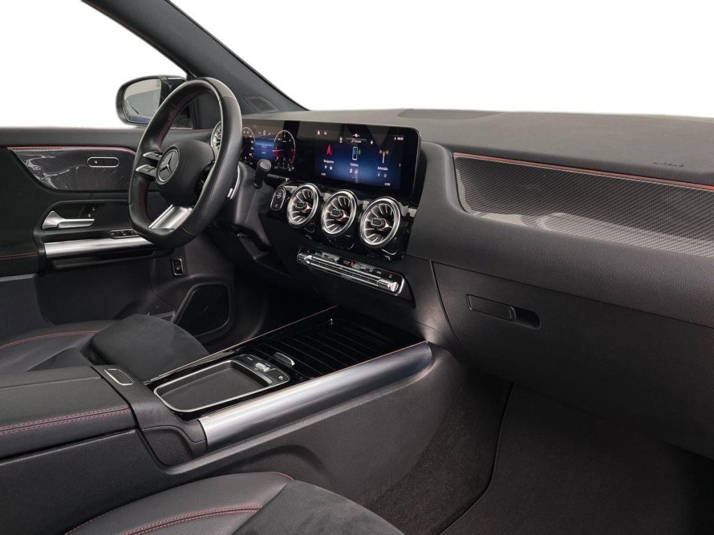 MERCEDES-BENZ GLA 200 d Automatic AMG Line Advanced Plus - 16