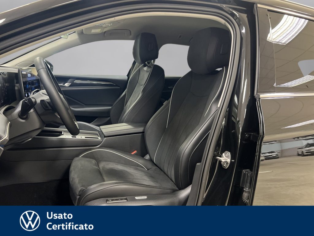 VOLKSWAGEN Passat 1.5 etsi act business 150cv dsg - 25