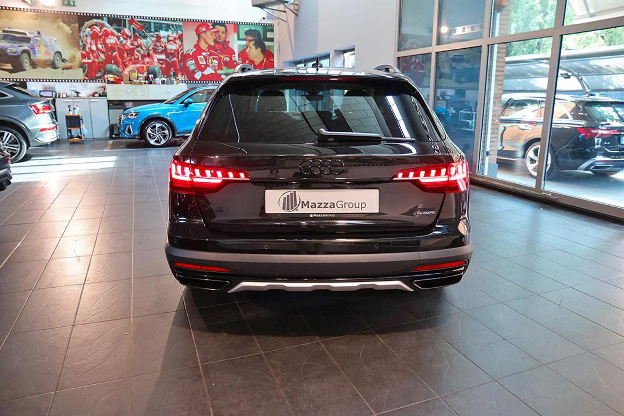 AUDI A4 allroad 45 TFSI S-Tronic Identity Contrast - 9