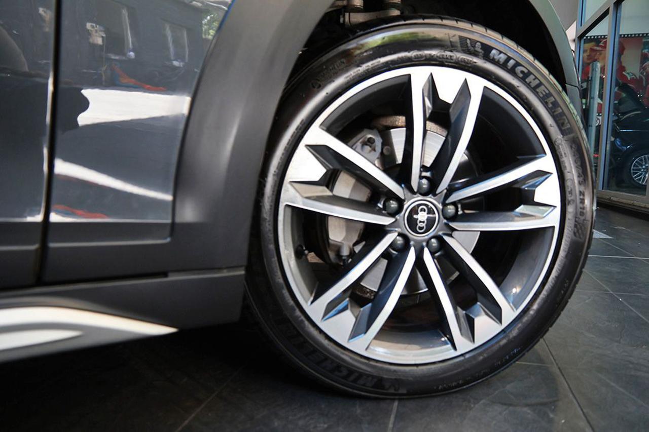 AUDI A4 allroad 40 TDI S-Tronic Identity Contrast - 6