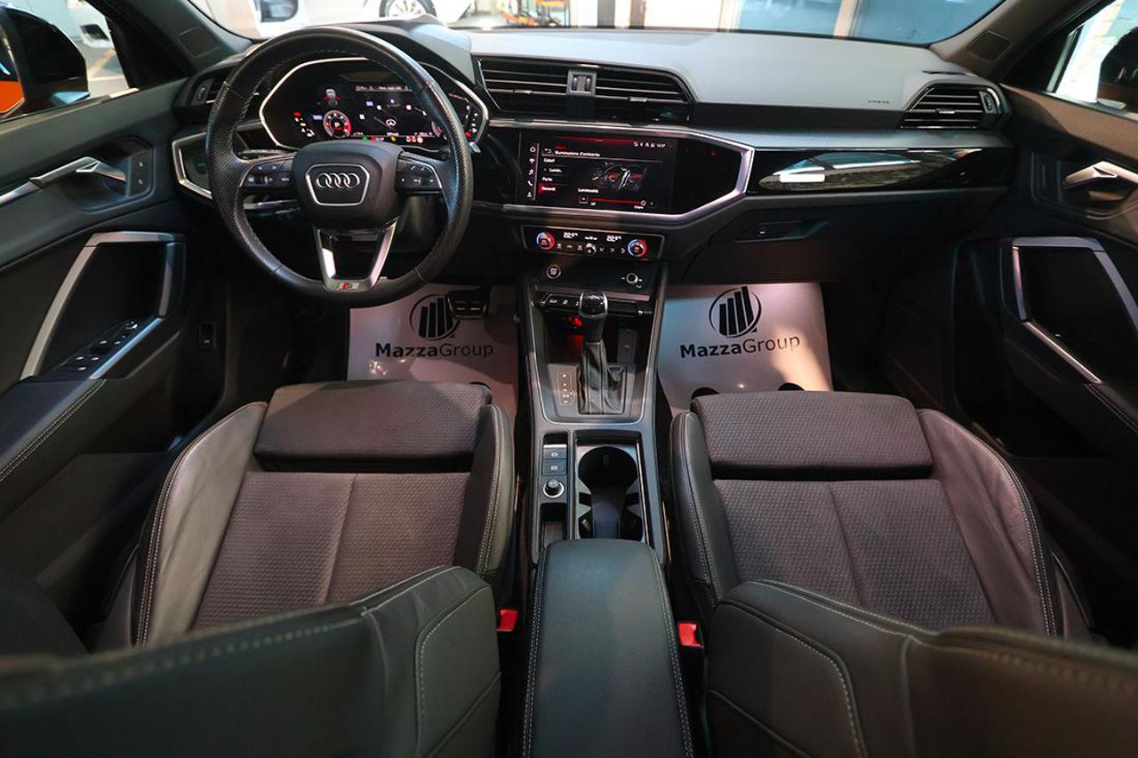 AUDI Q3 35 TDI Sportback S-Tronic S-Line - 32