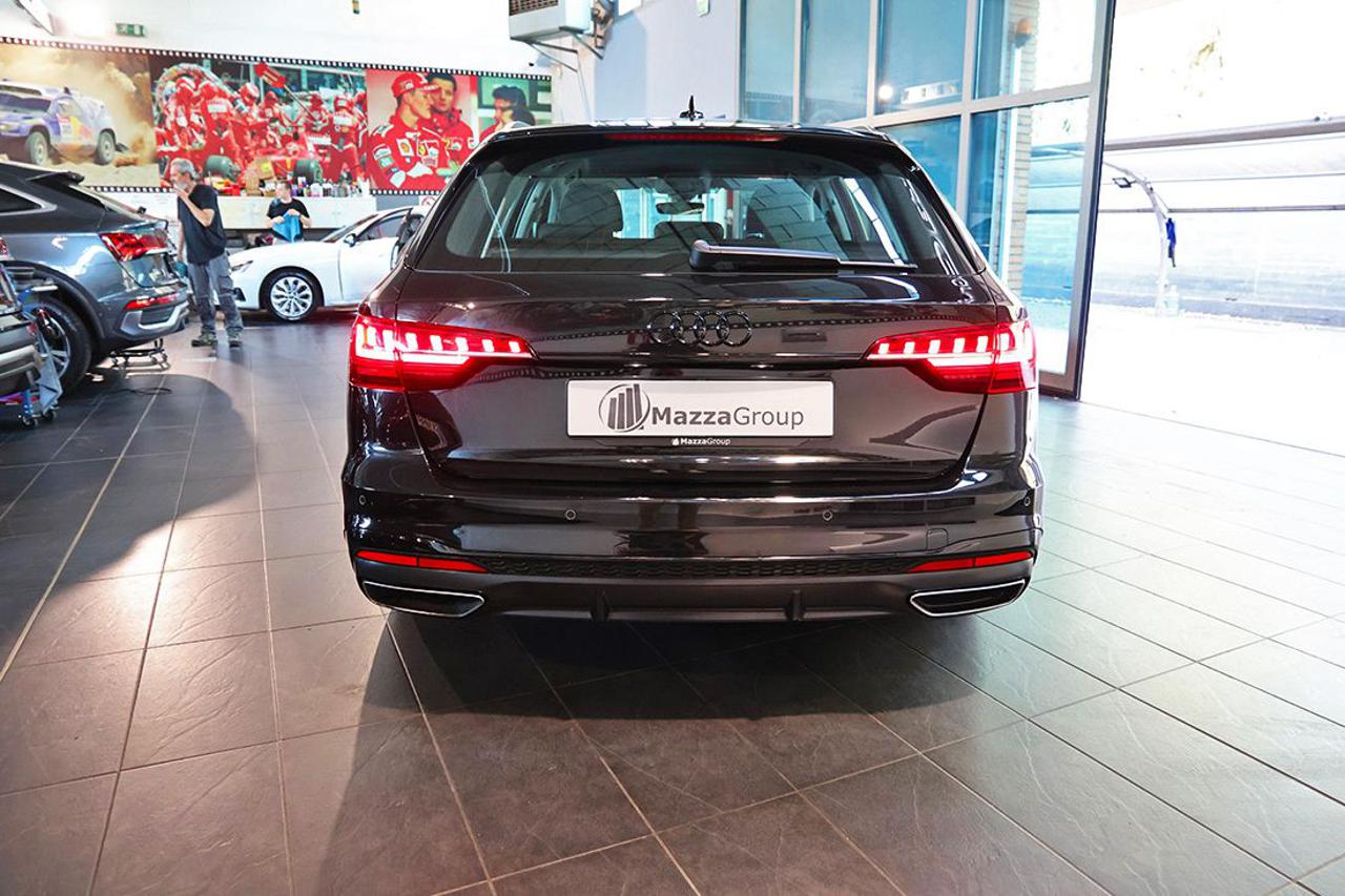 AUDI A4 30 TDI Avant S-Tronic S-Line - 8