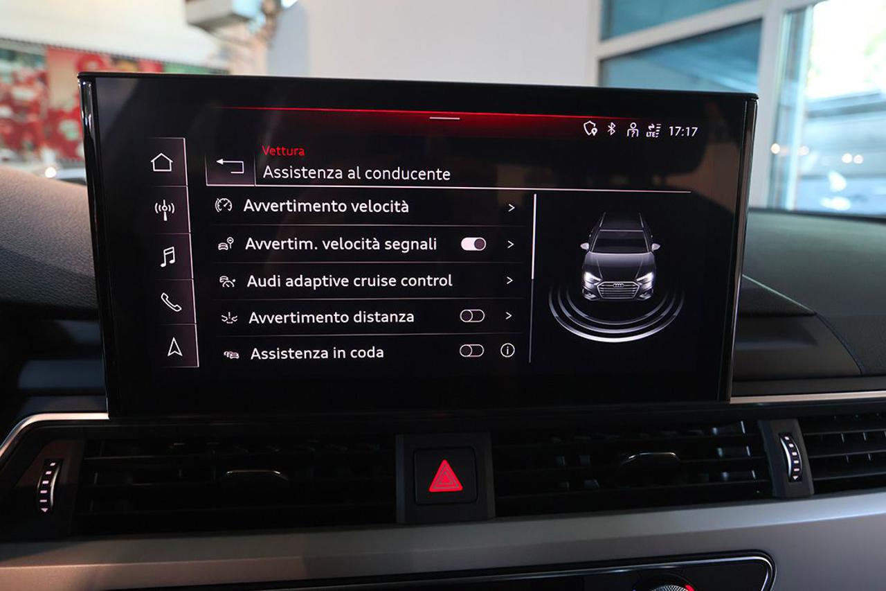 AUDI A4 30 TDI Avant S-Tronic S-Line - 29