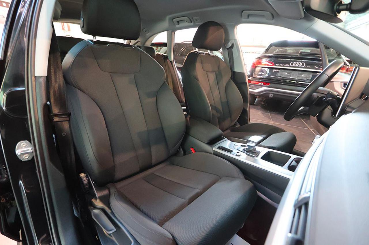 AUDI A4 30 TDI Avant S-Tronic S-Line - 17