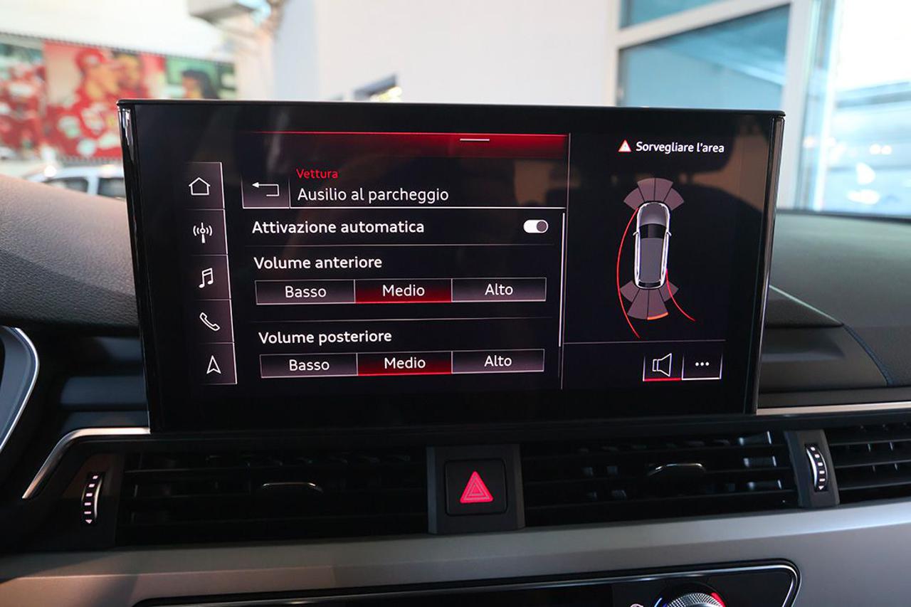 AUDI A4 30 TDI Avant S-Tronic S-Line - 25