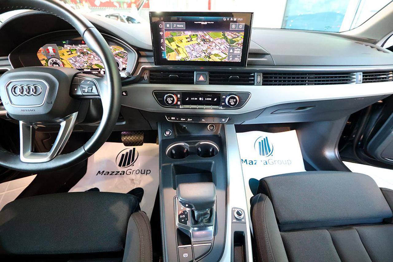 AUDI A4 30 TDI Avant S-Tronic S-Line - 35