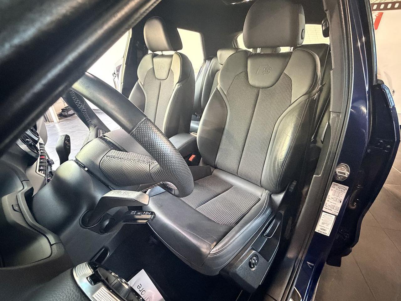 AUDI Q2 35 TFSI S-Line - 18