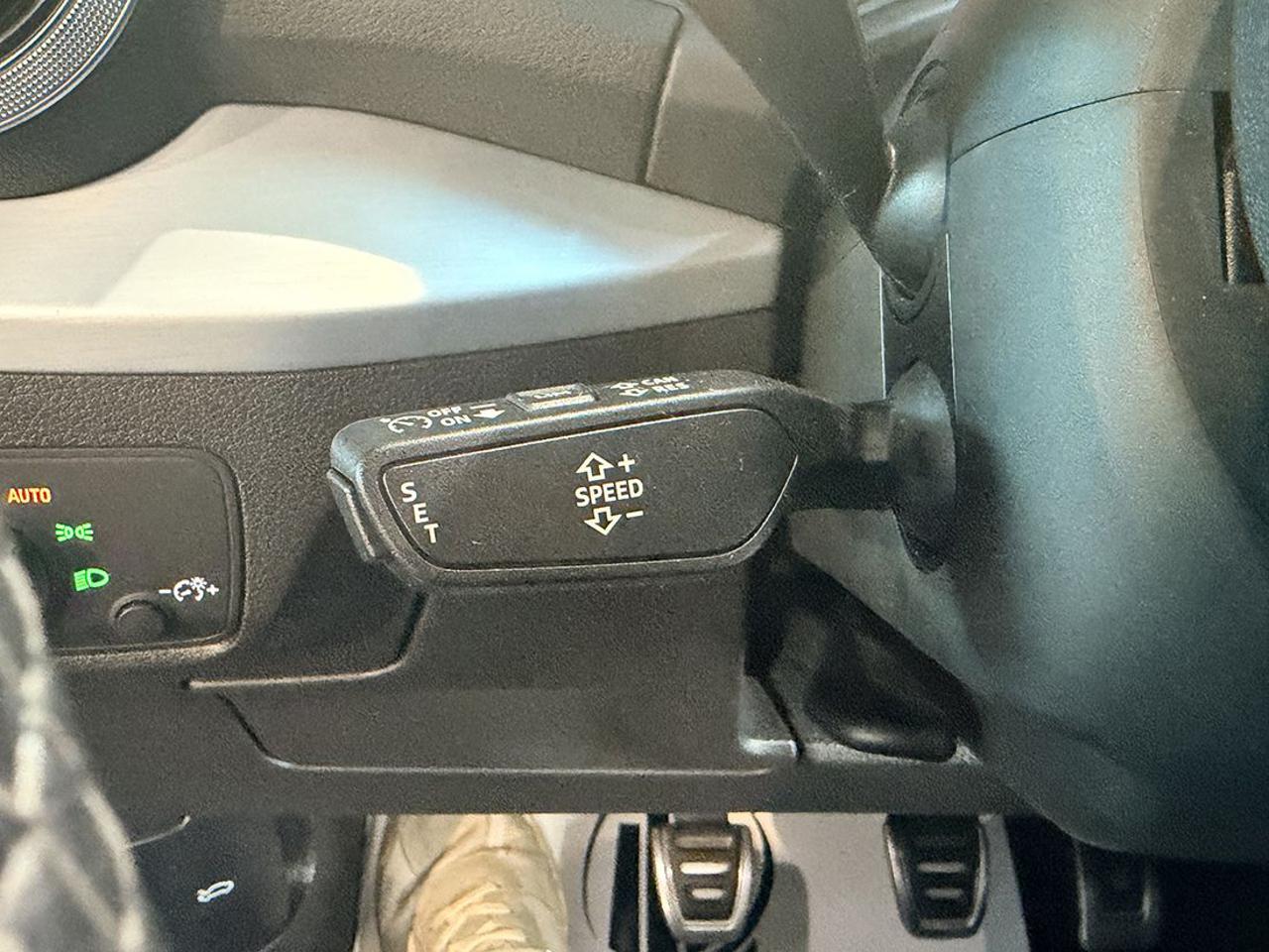 AUDI Q2 35 TFSI S-Line - 22