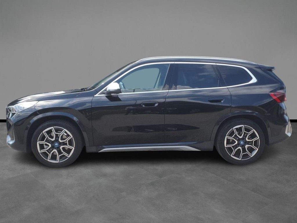 BMW iX1 xDrive 30 xLine - 3