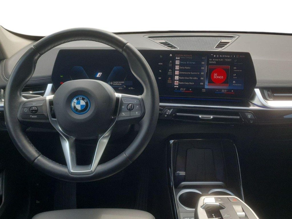 BMW iX1 xDrive 30 xLine - 8