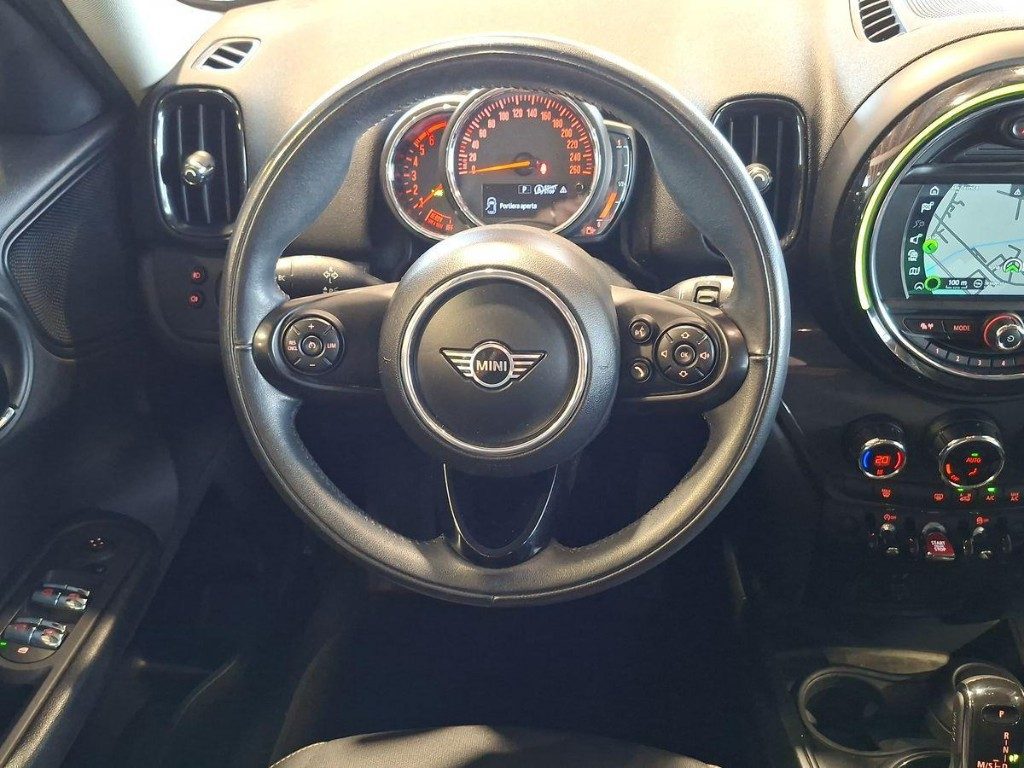MINI Countryman 2.0 Cooper D Business Countryman Aut. - 12