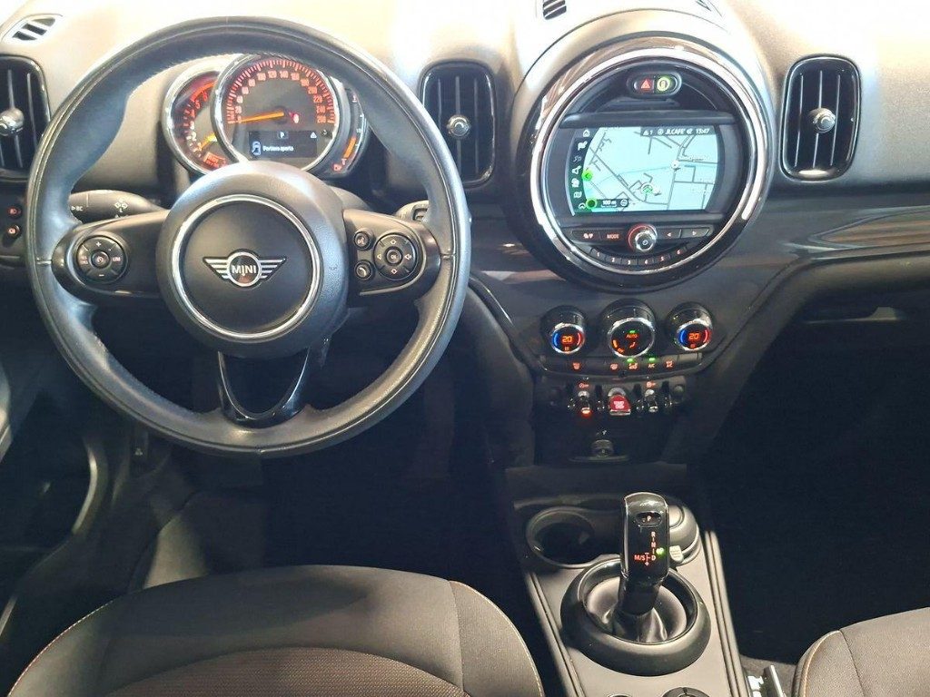 MINI Countryman 2.0 Cooper D Business Countryman Aut. - 8