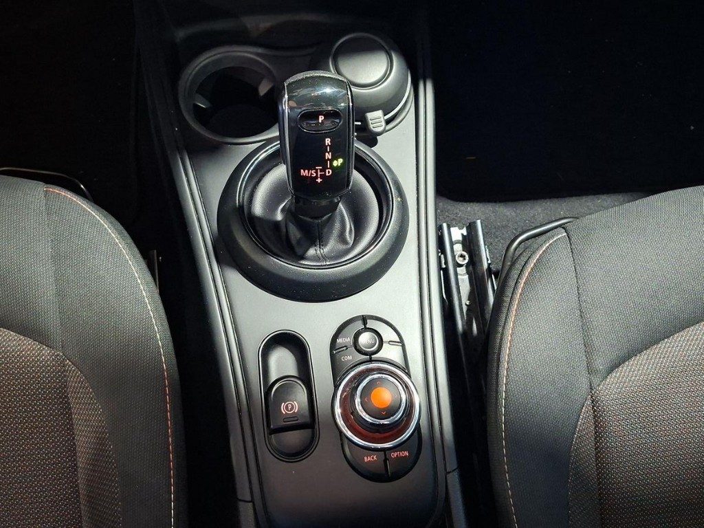 MINI Countryman 2.0 Cooper D Business Countryman Aut. - 11