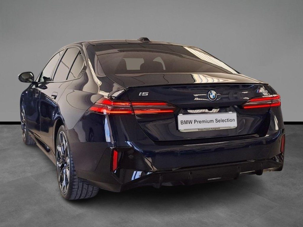 BMW i5 M60 Msport Pro + Tetto Panorama - 4