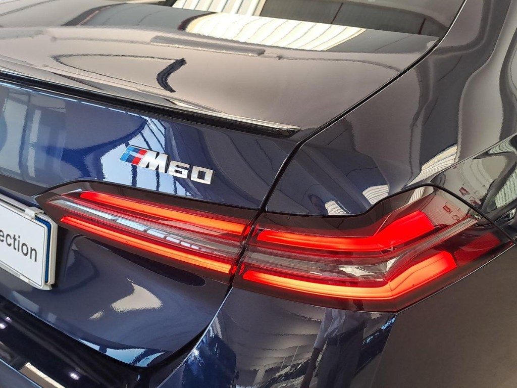 BMW i5 M60 Msport Pro + Tetto Panorama - 7