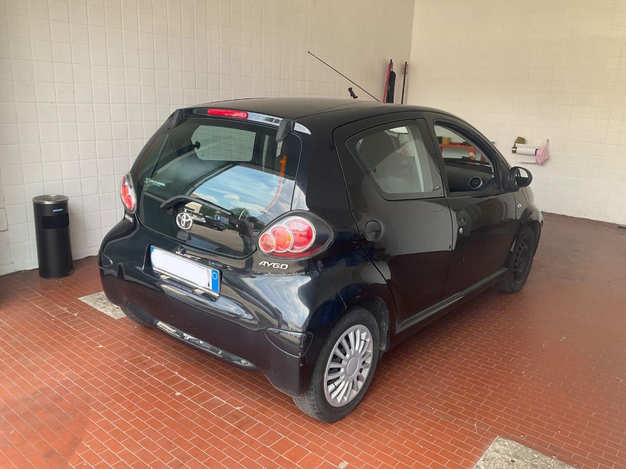 TOYOTA Aygo 1.0 12V VVT-i 5 porte Now - 6