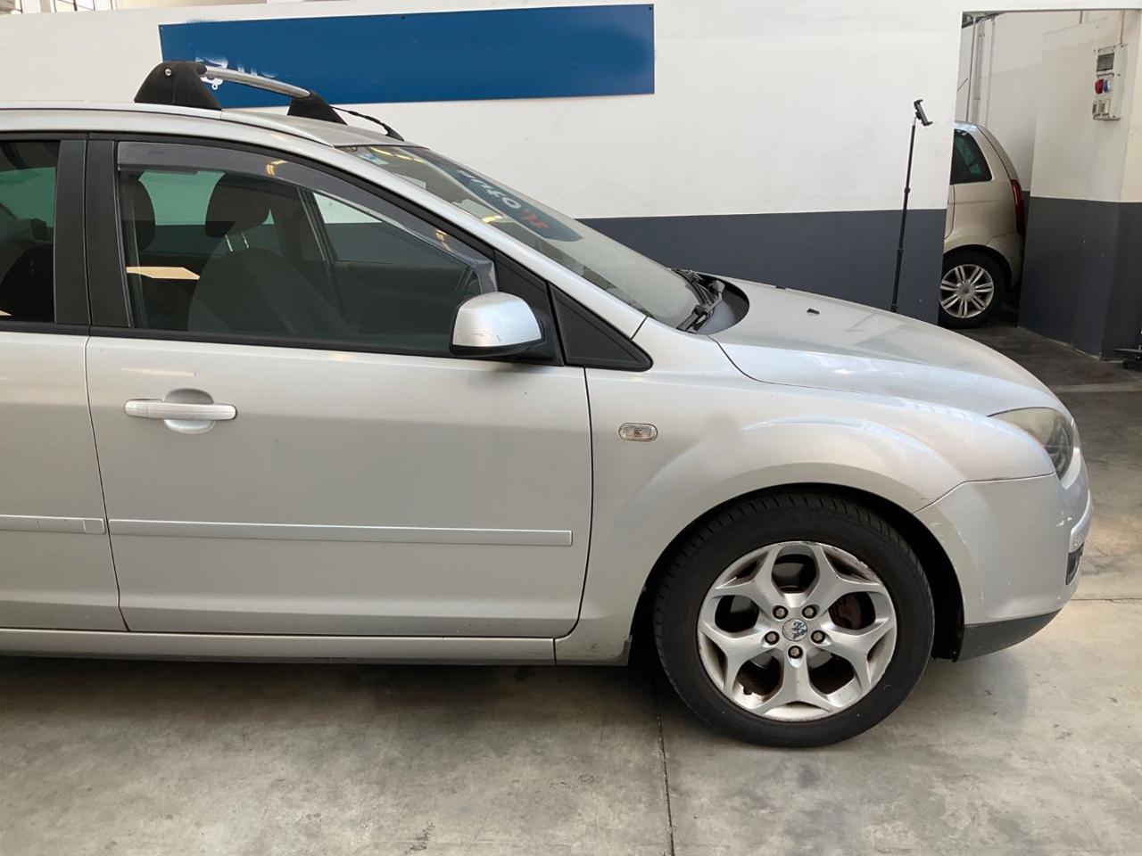 FORD Focus + 1.6 TDCi (90CV) SW - 4