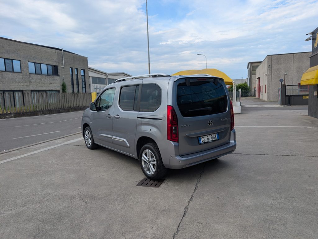 TOYOTA Proace City Verso 1.5D 100 CV S&S Short D Lounge - 18