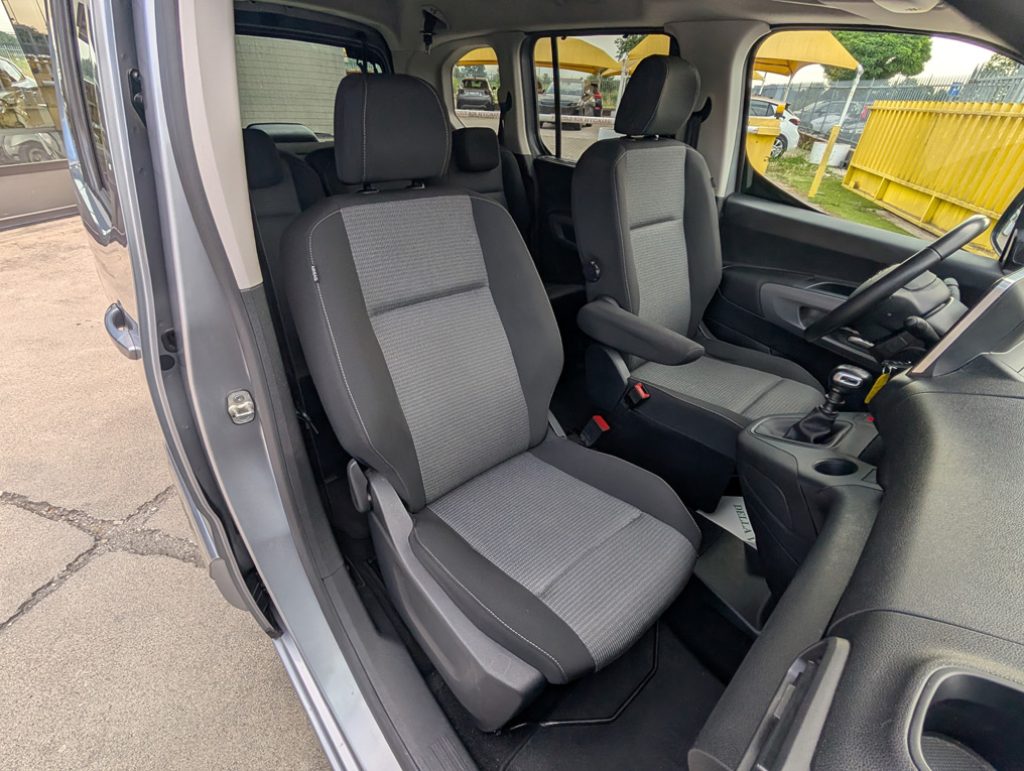 TOYOTA Proace City Verso 1.5D 100 CV S&S Short D Lounge - 23