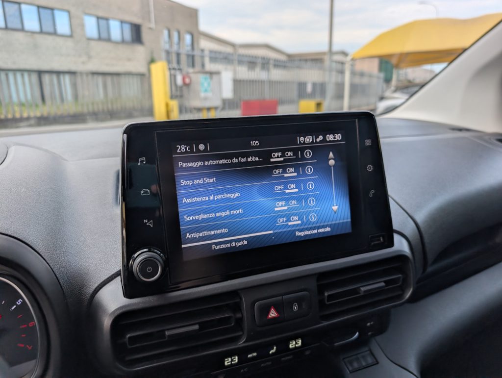 TOYOTA Proace City Verso 1.5D 100 CV S&S Short D Lounge - 29