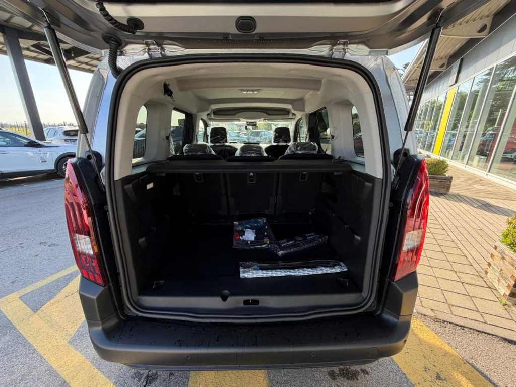 PEUGEOT Rifter Nuovo  Nuovo   BlueHDi 100 S&S ALLURE STANDARD - 18