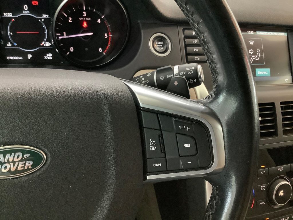 LAND ROVER Discovery Sport 2.0 TD4 180 CV aut HSE - 20