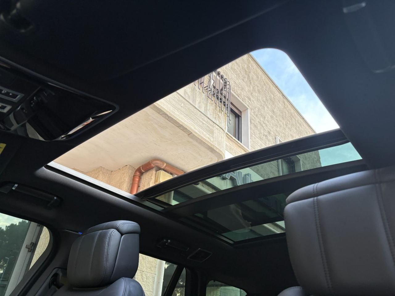 LAND ROVER Range Rover 3.0 SDV6 Autobiography - 9