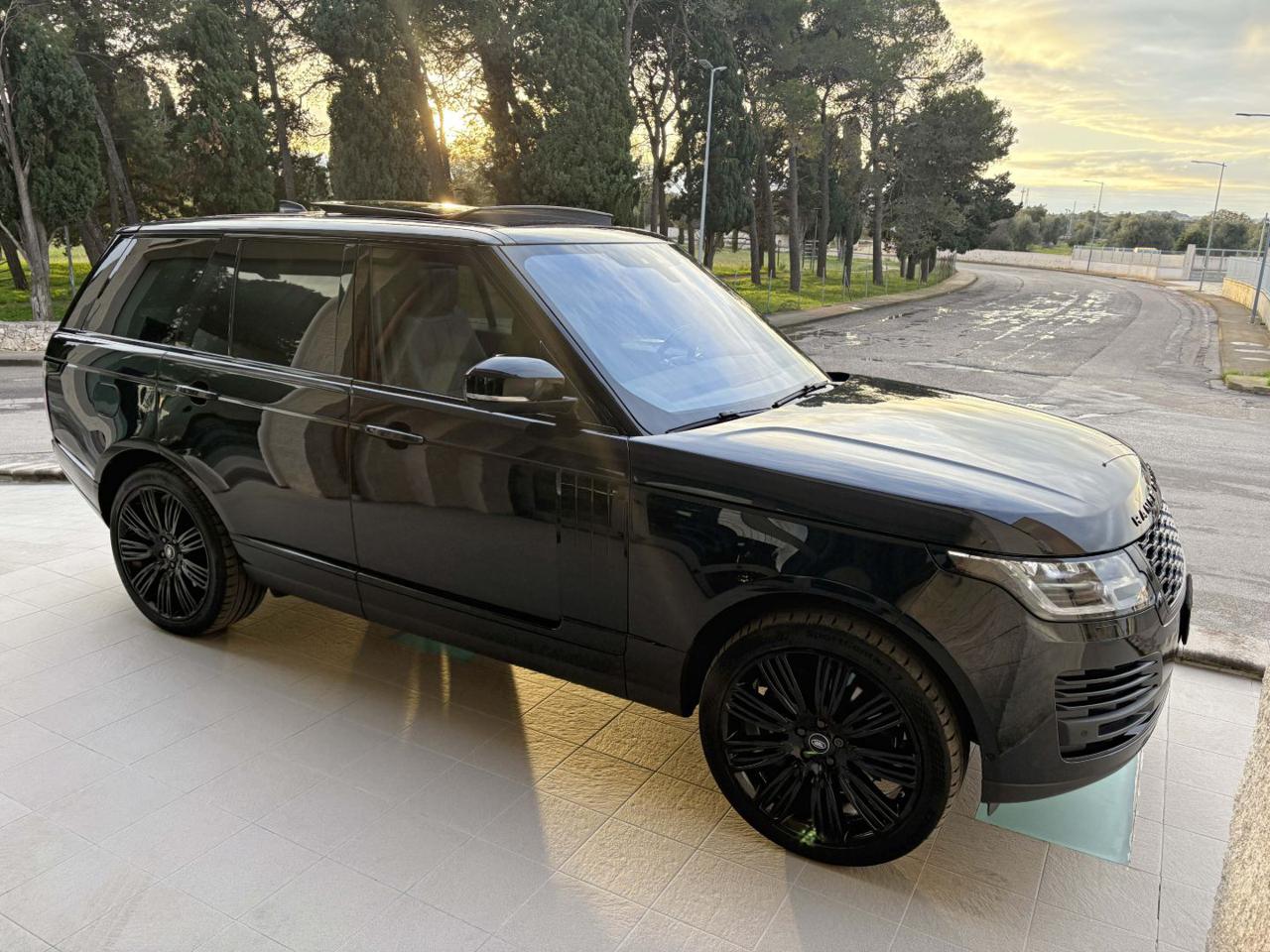LAND ROVER Range Rover 3.0 SDV6 Autobiography - 3