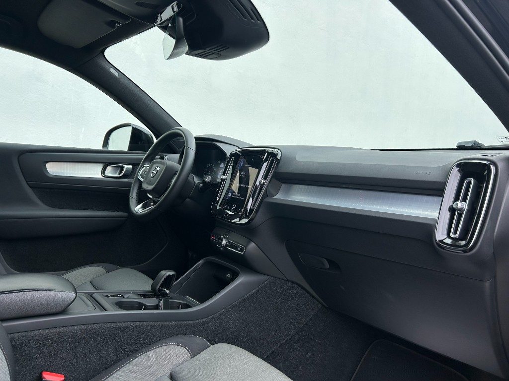 VOLVO XC40 T2 Core Aut. - Foto 4