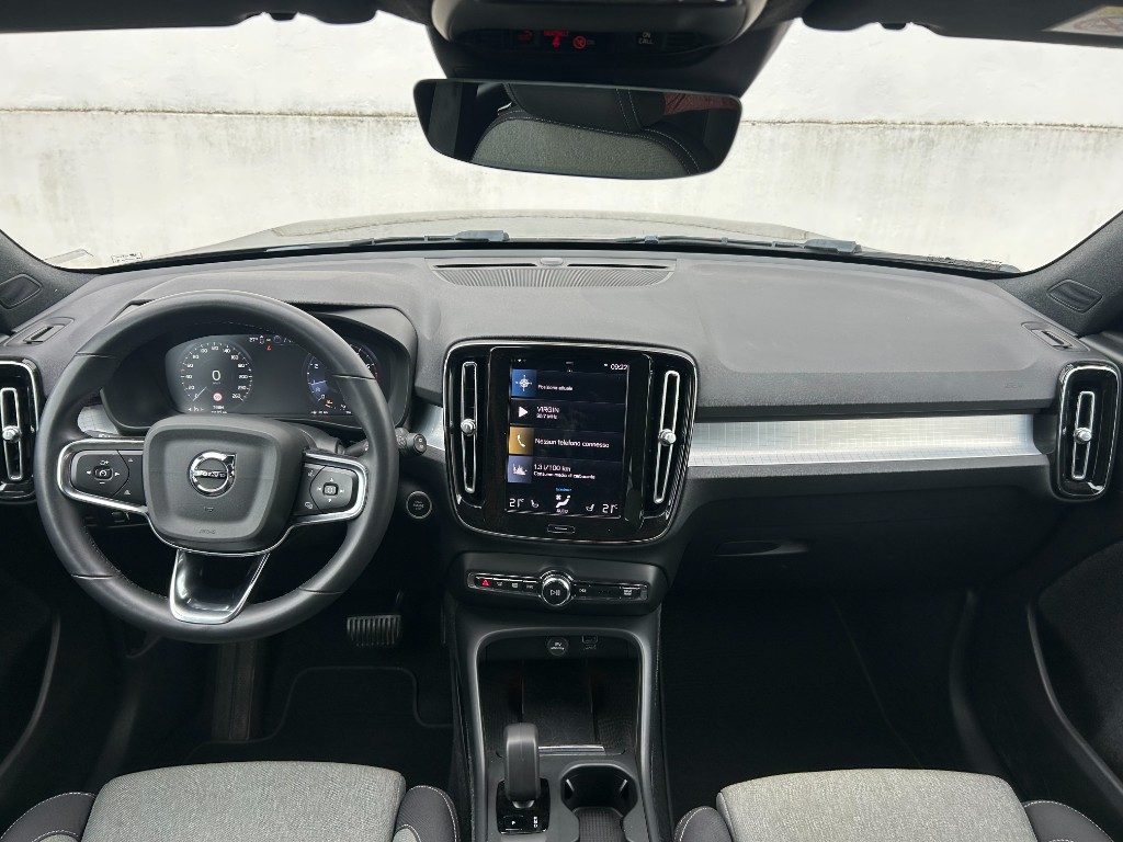 VOLVO XC40 T2 Core Aut. - Foto 5