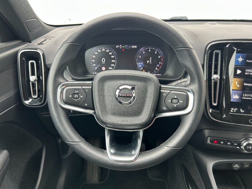 VOLVO XC40 T2 Core Aut. - Grid Foto 10