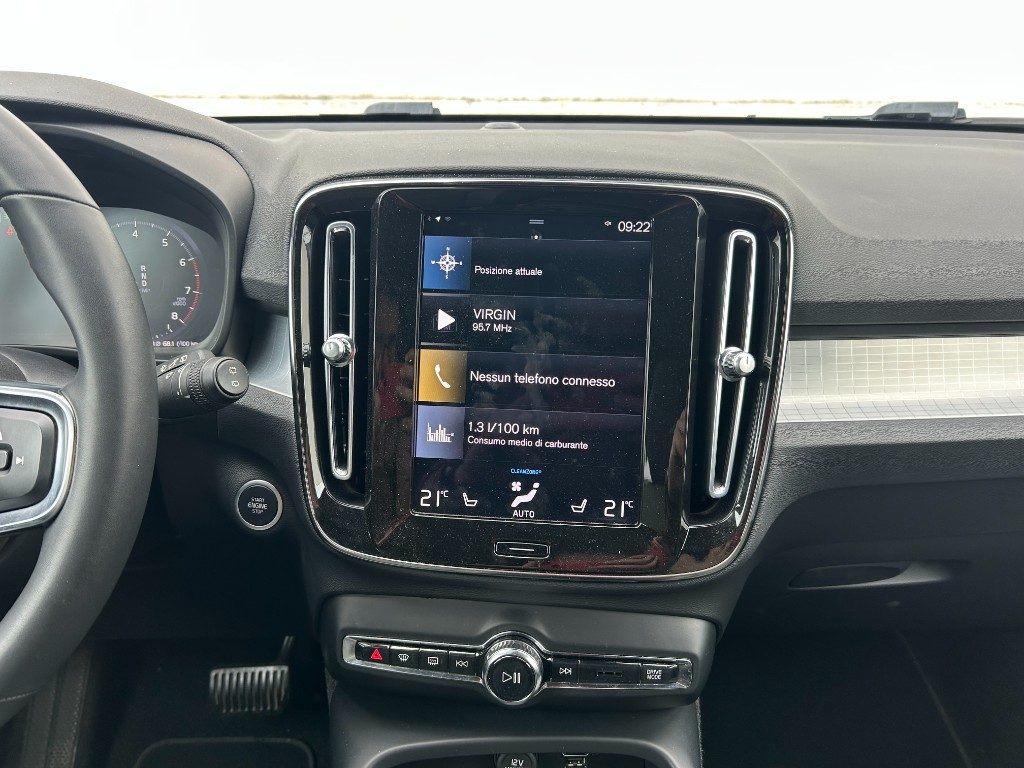 VOLVO XC40 T2 Core Aut. - Grid Foto 12