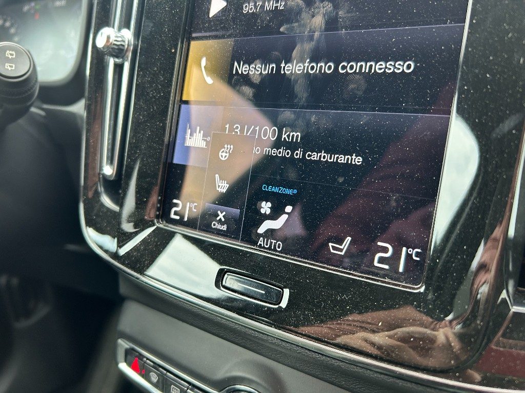 VOLVO XC40 T2 Core Aut. - Grid Foto 13