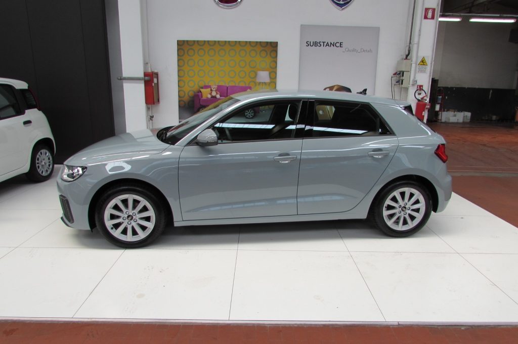 AUDI A1 SPB 25 TFSI Admired - 4