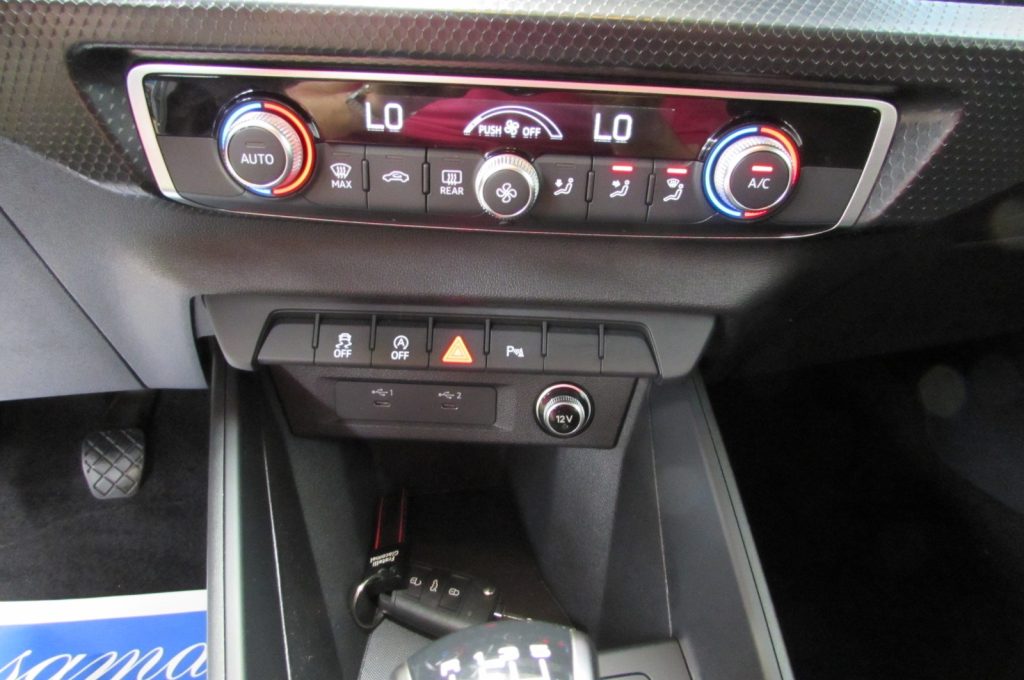 AUDI A1 SPB 25 TFSI Admired - 9
