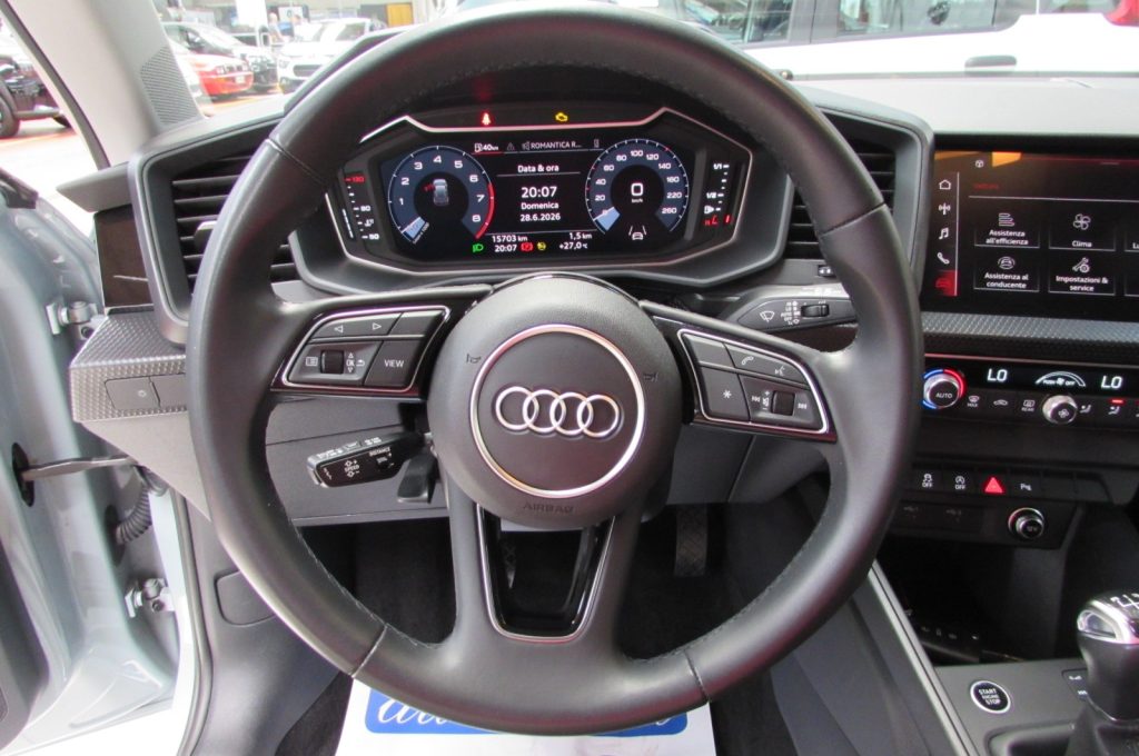 AUDI A1 SPB 25 TFSI Admired - 12