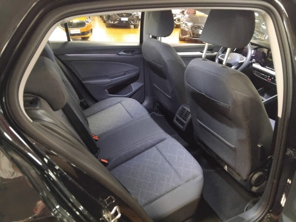 VOLKSWAGEN Golf 1.0 eTSI EVO Life DSG 17 MHEV - 10