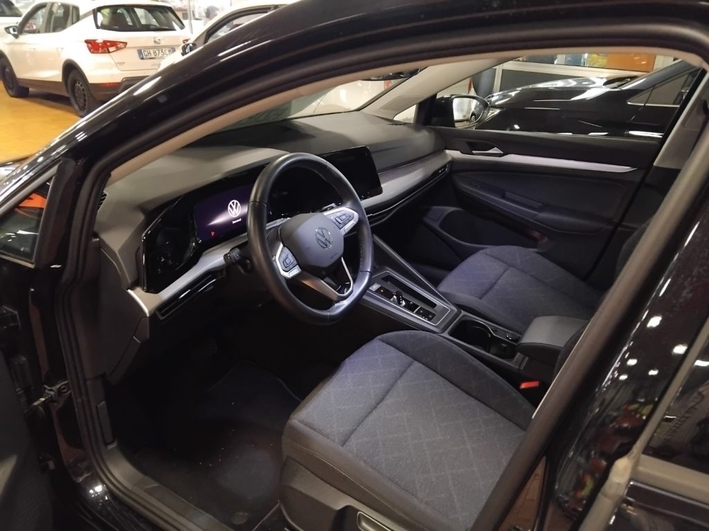 VOLKSWAGEN Golf 1.0 eTSI EVO Life DSG 17 MHEV - 14