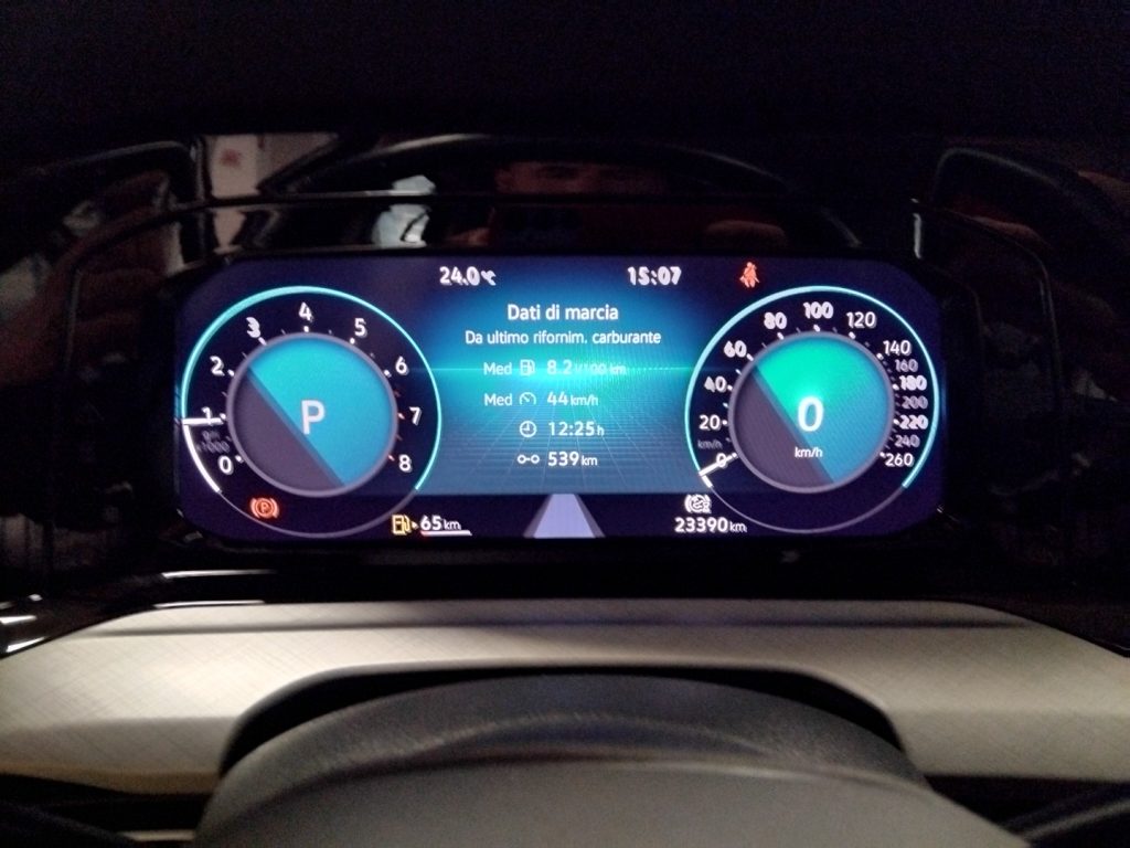 VOLKSWAGEN Golf 1.0 eTSI EVO Life DSG 17 MHEV - 18